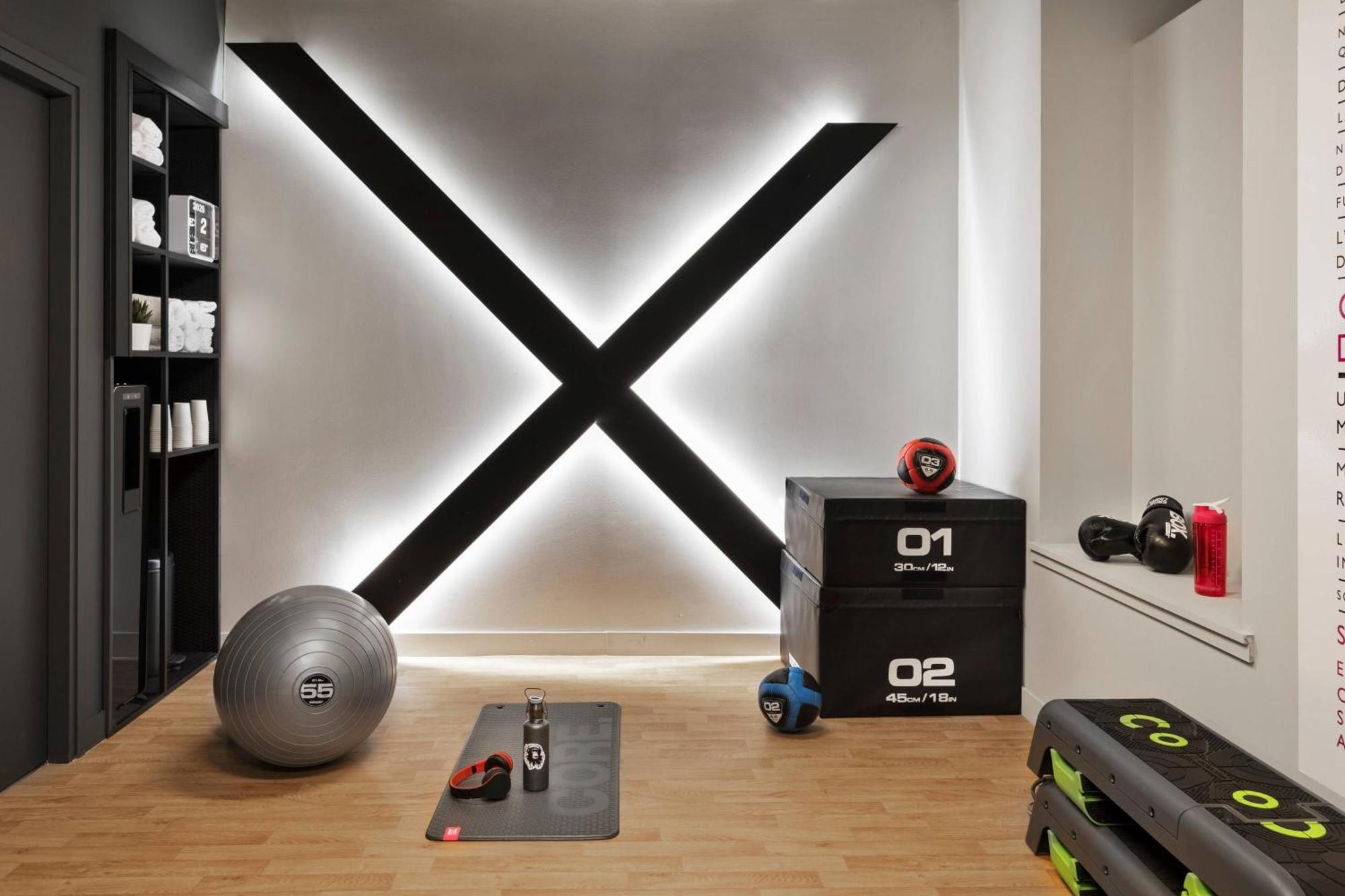Moxy Lille City Экстерьер фото