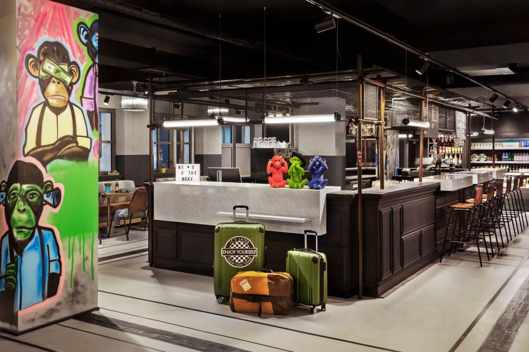 Moxy Lille City Экстерьер фото